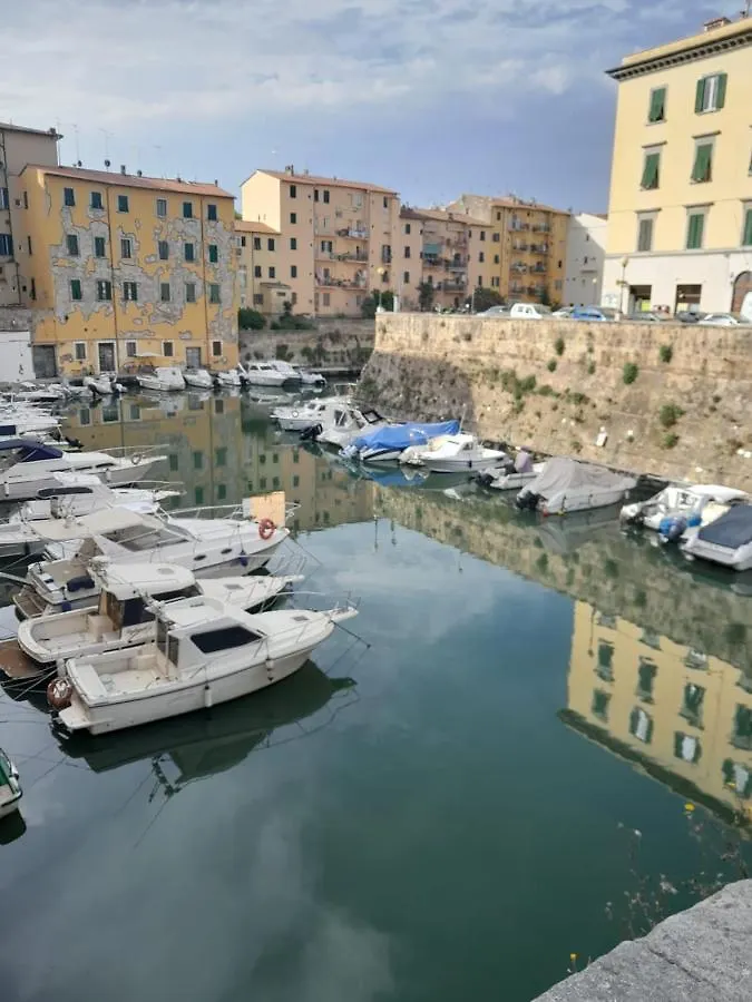 Camera con cucina e bagno privato Livorno