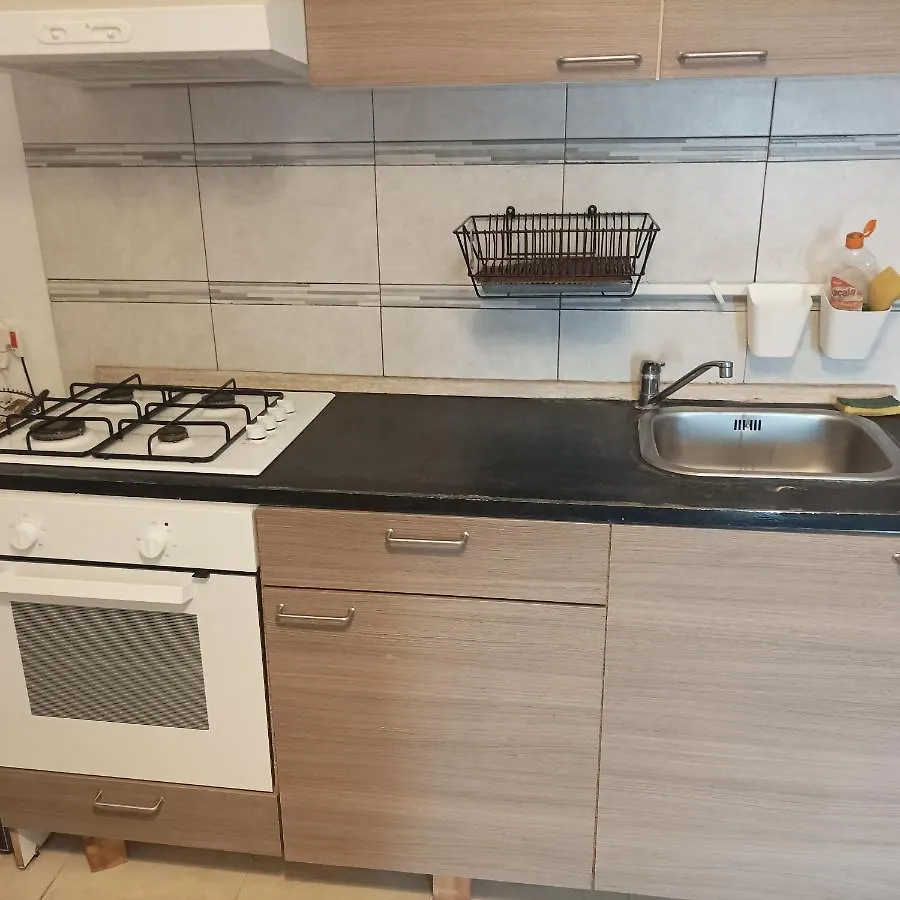 Camera con cucina e bagno privato Livorno Affittacamere